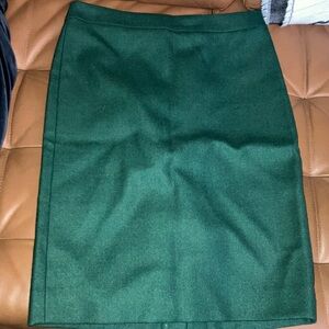 New without tags J Crew No. 2 Green Wool Pencil Skirt Size 6